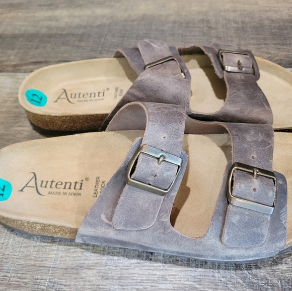 Autenti i Leather Sandals with Buckles - Picture 3 of 9